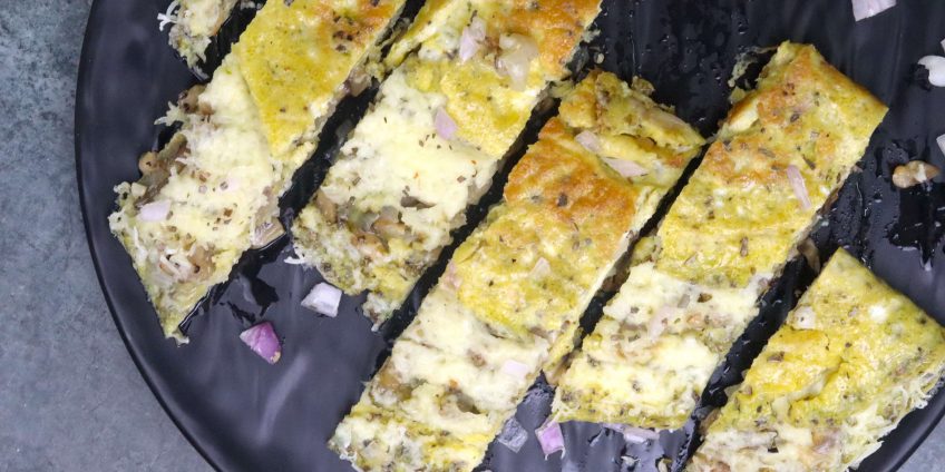 cheesy mushroom omelette