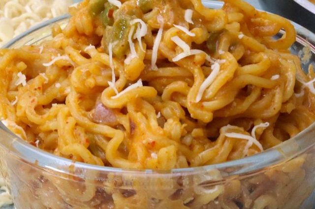 cheese schezwan maggi