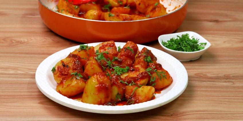 Khatte meethe memoni aloo