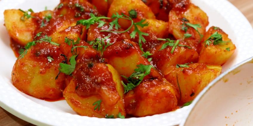 Khatte meethe memoni aloo