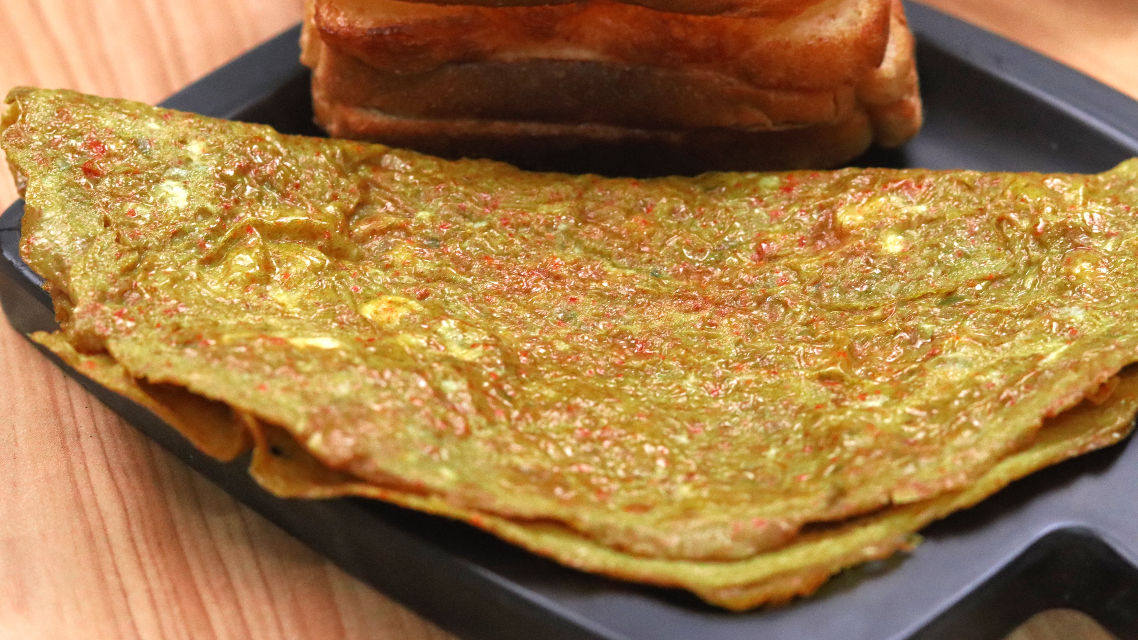 Indian Masala Egg Omellete With Green Chilli Paste