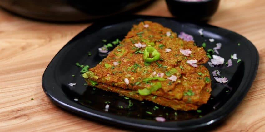 Indian Masala Egg Omellete With Red Chilli Powder