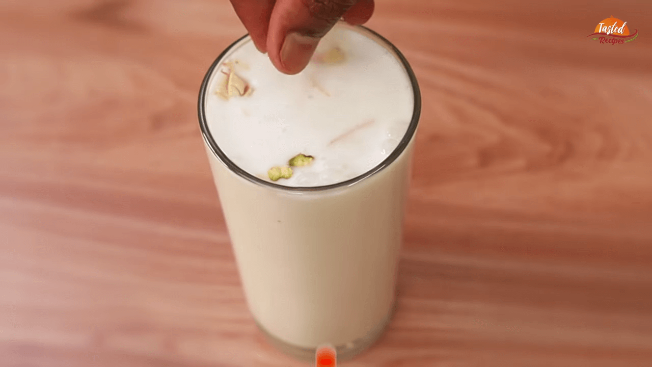 Coconut lassi step 5