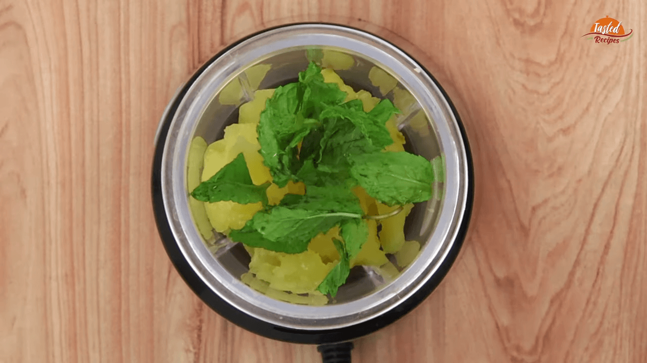 Aam Pana Lassi Recipe step 2